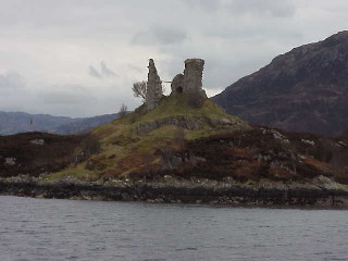 {castle moil kyleakin}